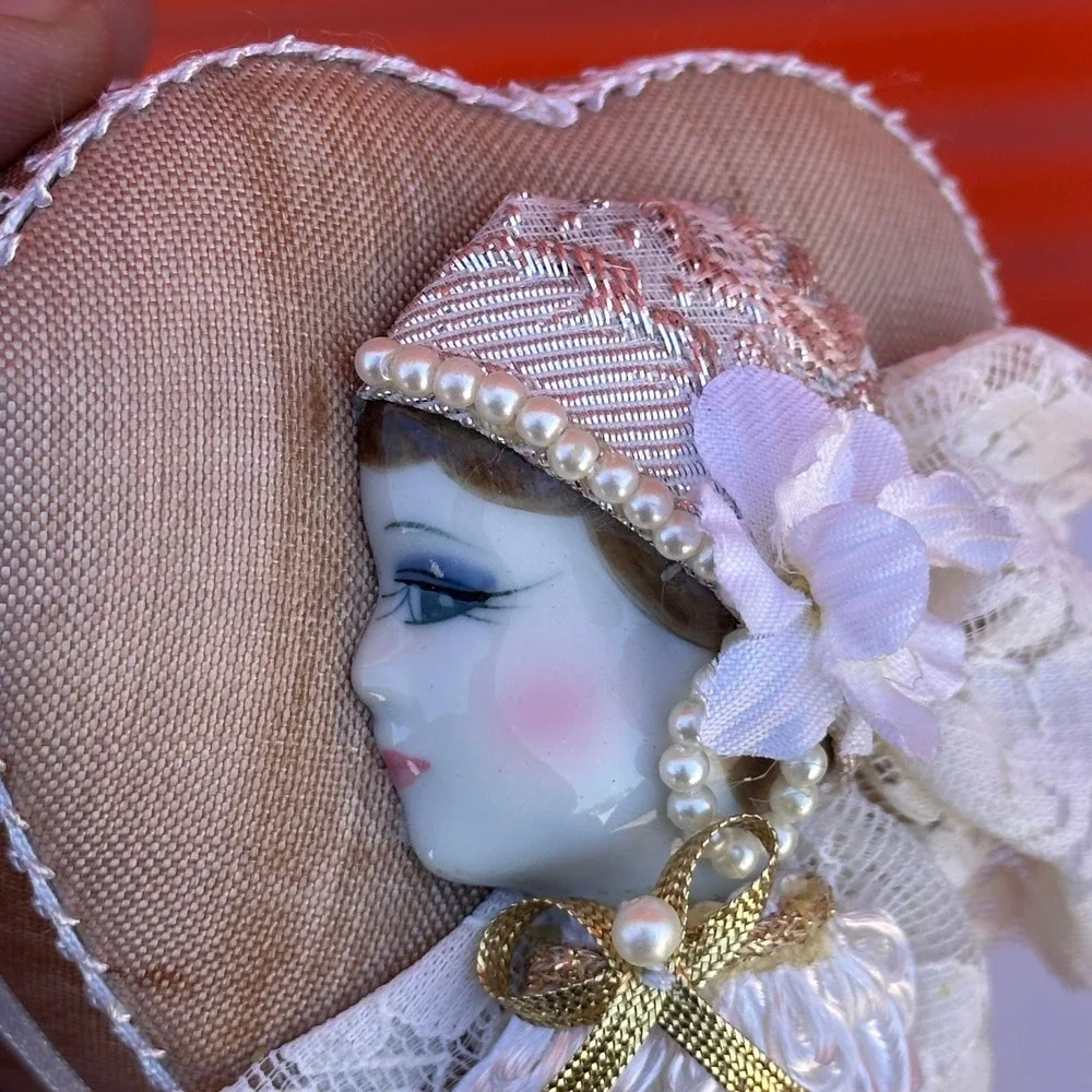 Vintage Heart Trinket Box Ceramic Flapper Girl Lace Pearl Shabby Chic Deco Style